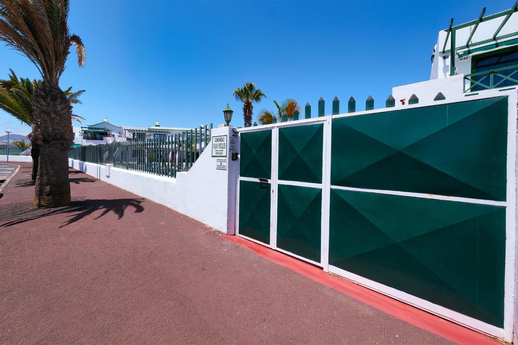 Apartment La Vela Azul -Pool & Tennis - Free Ac &Good Wifi- Smart Tv Puerto del Carmen  Exteriör bild